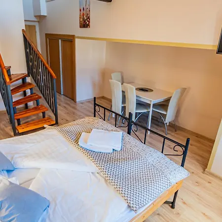 A Restaurace Adria Ii 3* Dobrohor