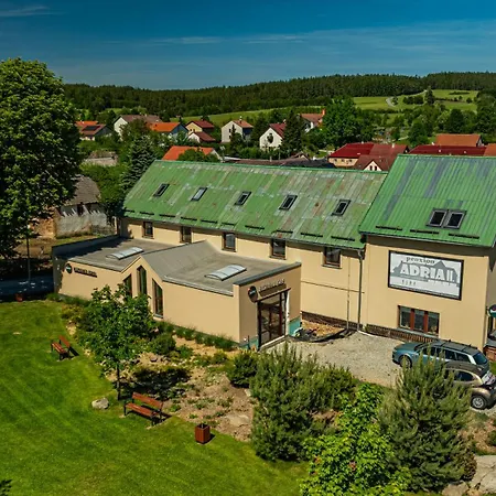 Gæstehus A Restaurace Adria Ii 3*